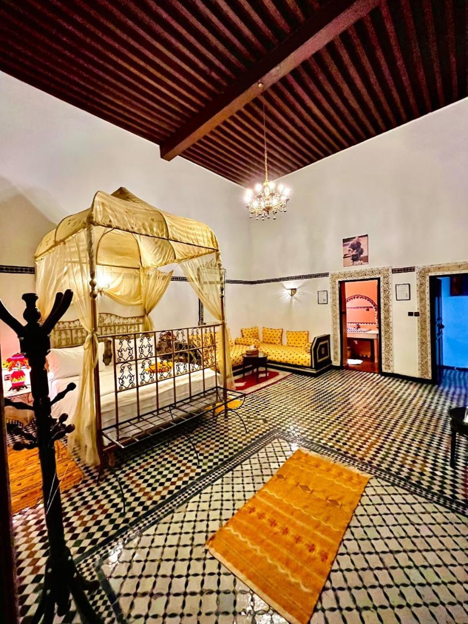 Riad Lalla Zoubida Fez Bagian luar foto