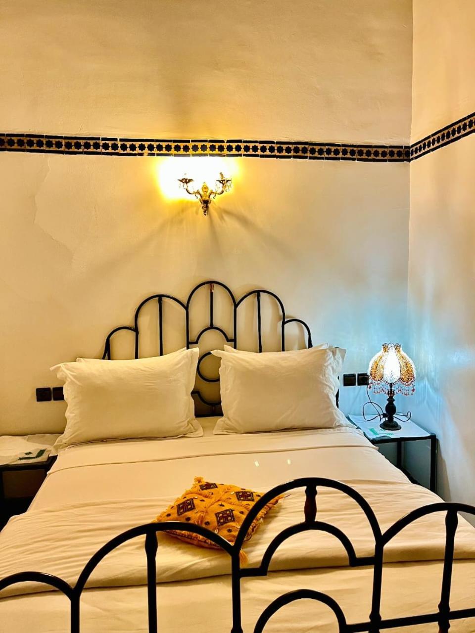 Riad Lalla Zoubida Fez Bagian luar foto