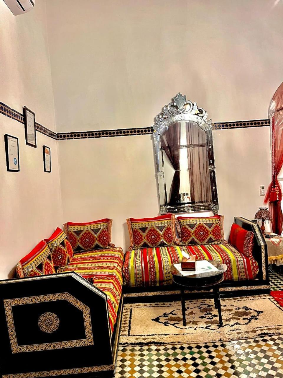 Riad Lalla Zoubida Fez Bagian luar foto